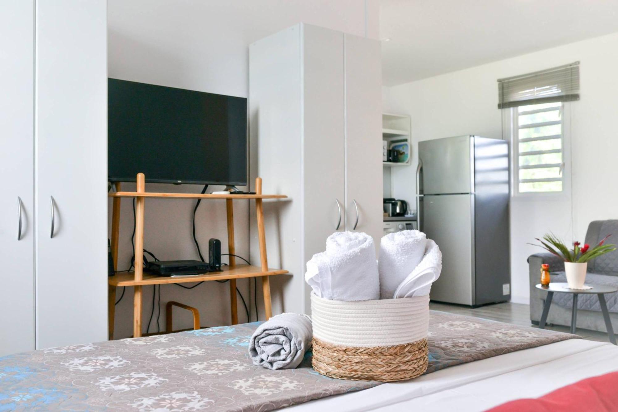 Les Jardins De Chantilly -bungalows 4 Etoiles Avec Jardins Et Piscines Privees Baie-Mahault